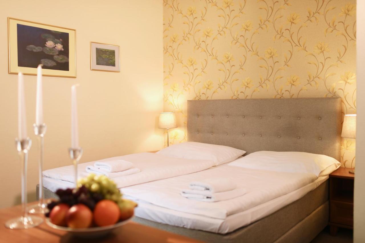 U Semika Otel Prag Dış mekan fotoğraf